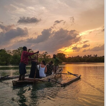 KONGO RIVER SUNSET CANOE RIDE